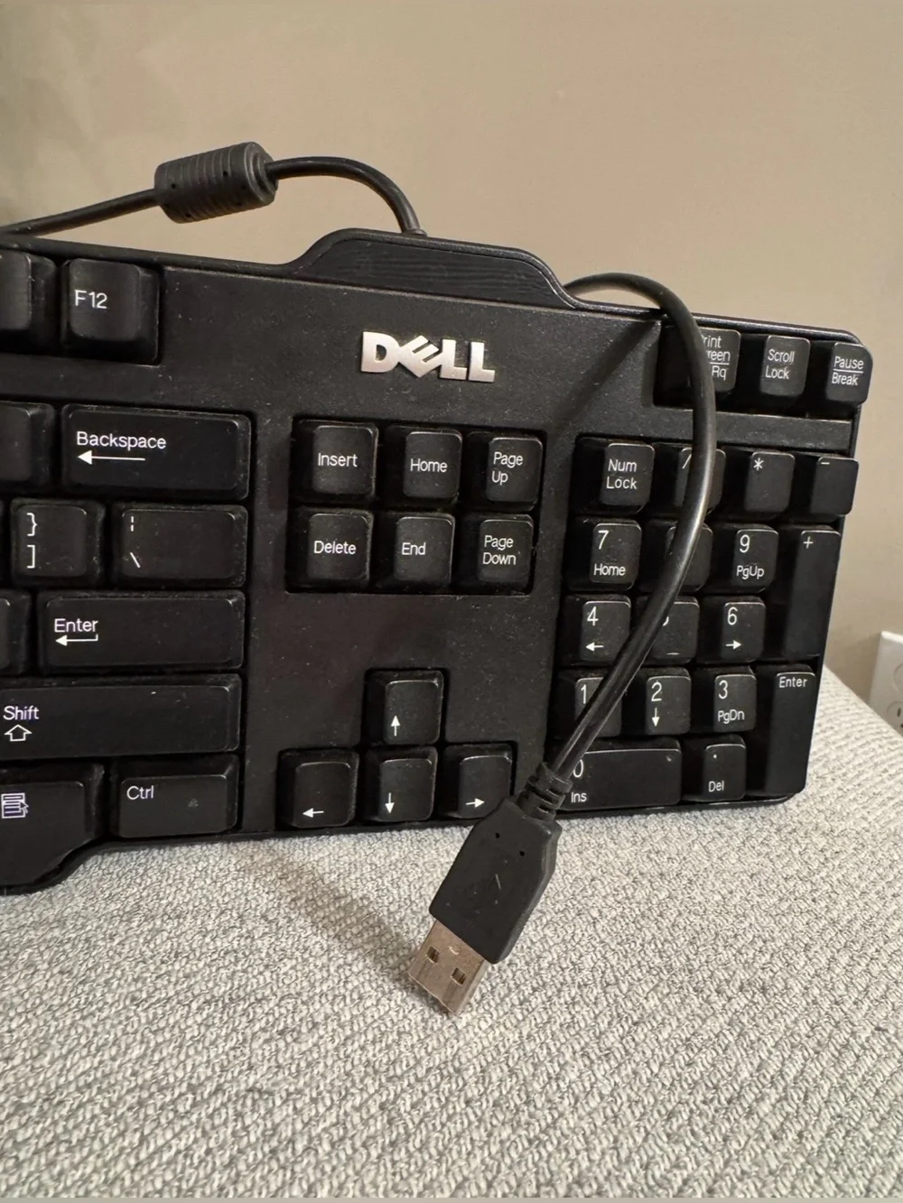 Dell Brand Wired USB Keyboard Standard 104-Key Model SK-8115 Black 6’ Cord